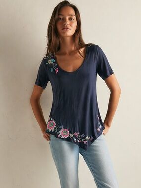 Women's Navy Embroidered Scoop Neck Tee